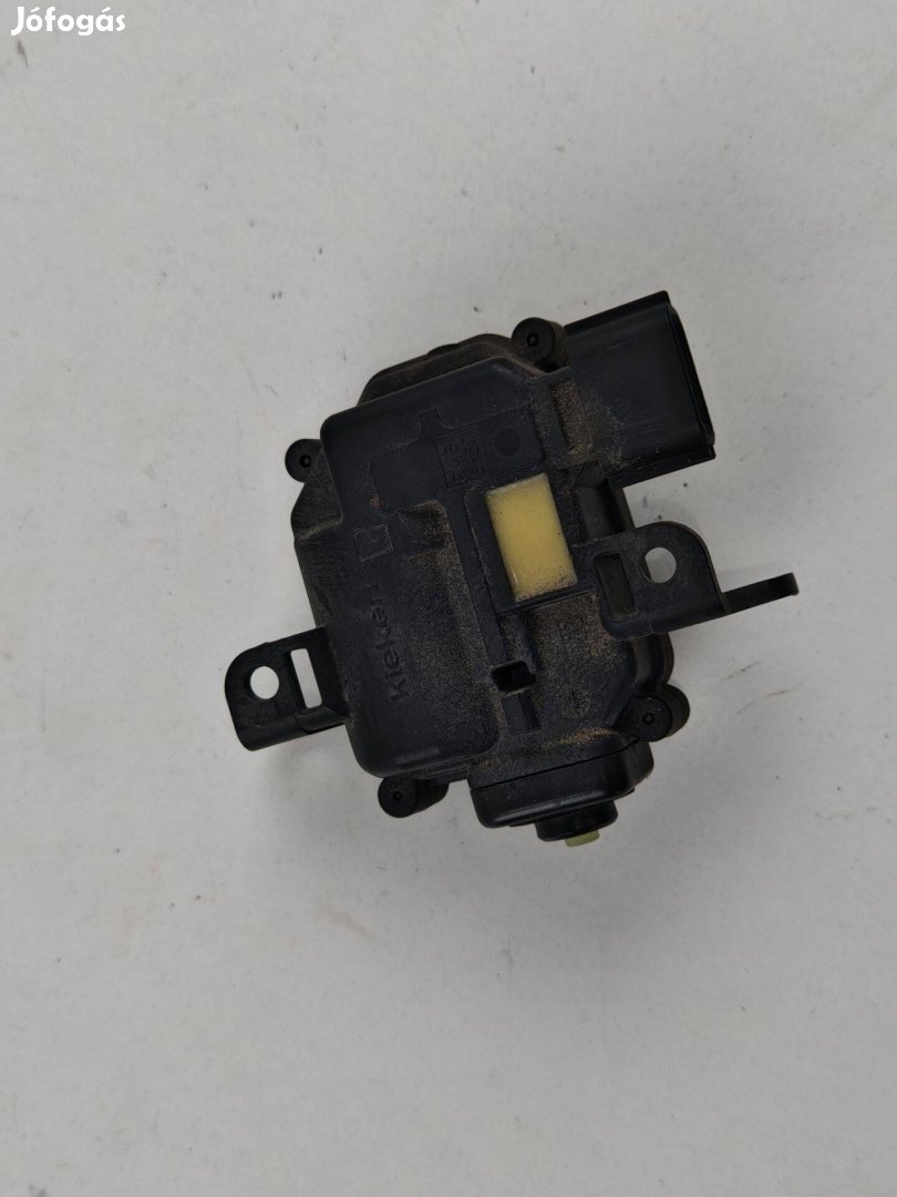 Renault Zoe központizár motor (használt) 296933106R
