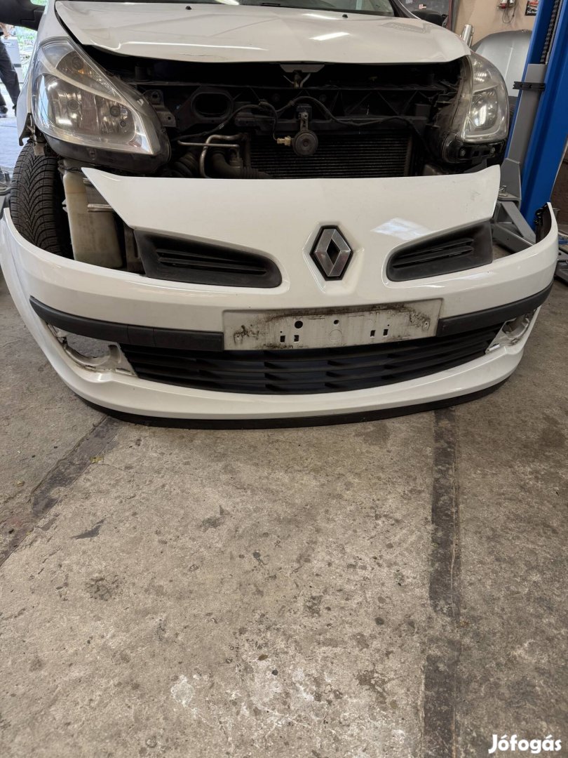 Renault clio 3 első lökháritó