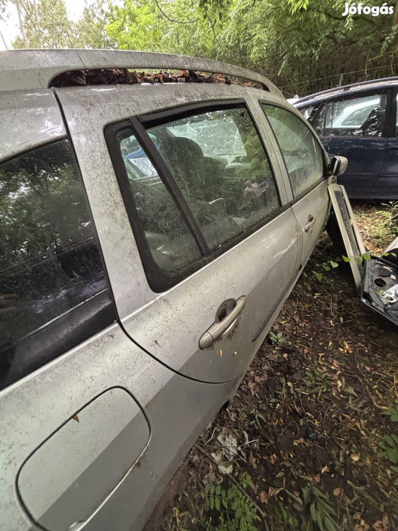 Renault clio III Grandtour jobb hátsó ajtó