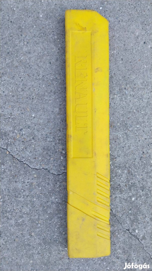 Renault elakadásjelző háromszög