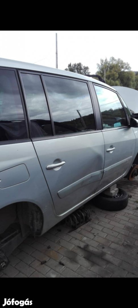 Renault espace IV  2.2 dci  bontott alkatrészek 