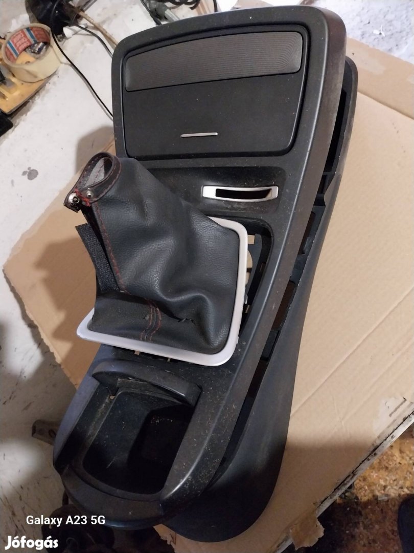 Renault espace IV kozepkonzol minden tipushoz