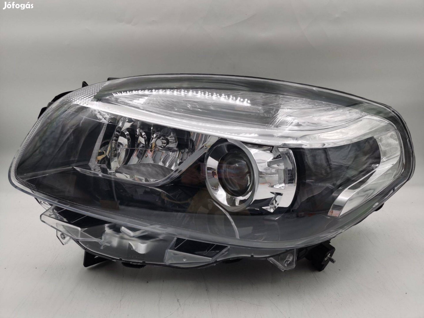 Renault fényszóró és hátsó lámpák