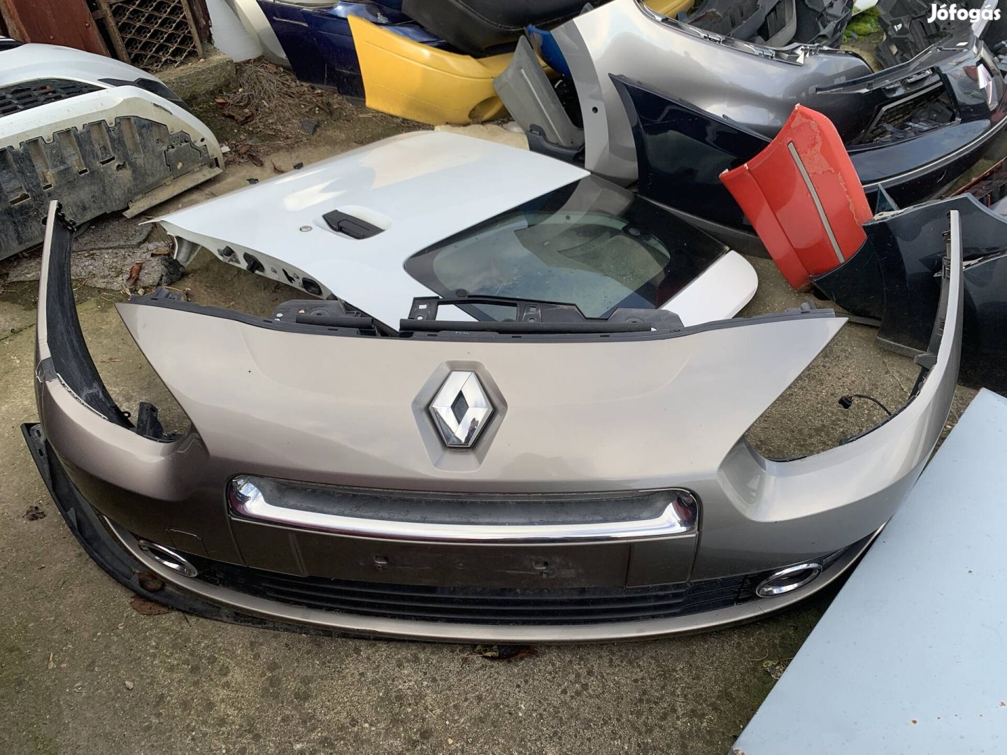 Renault fluence első lökhárító 2009-2012