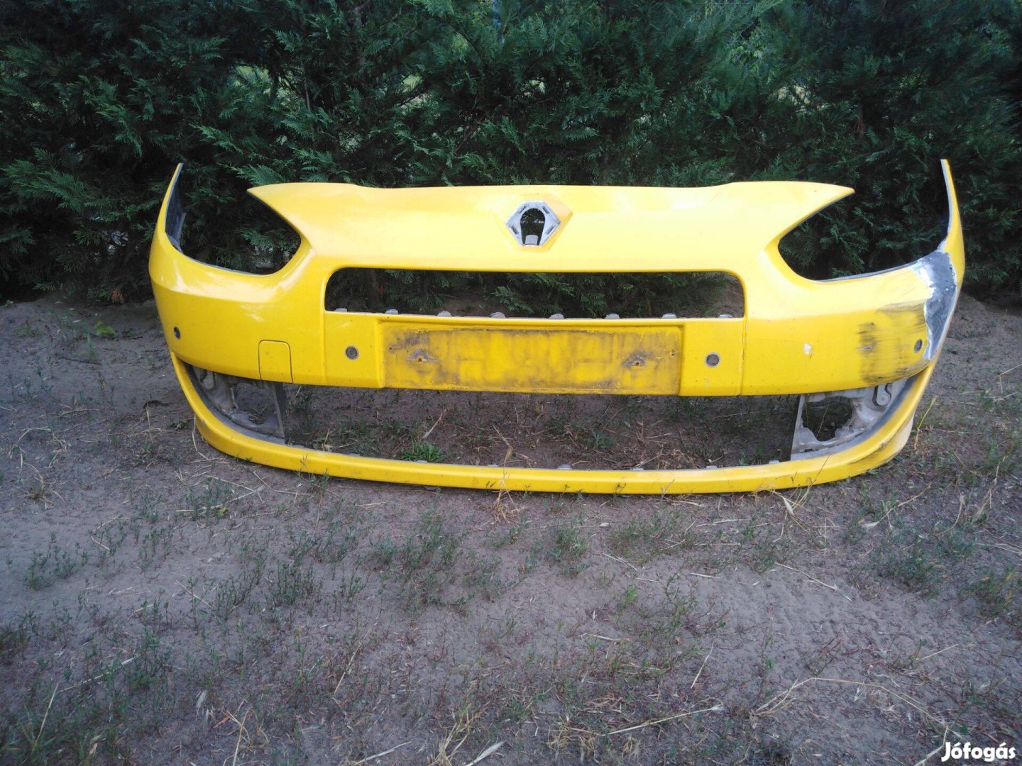 Renault fluence gyári első lökháritó