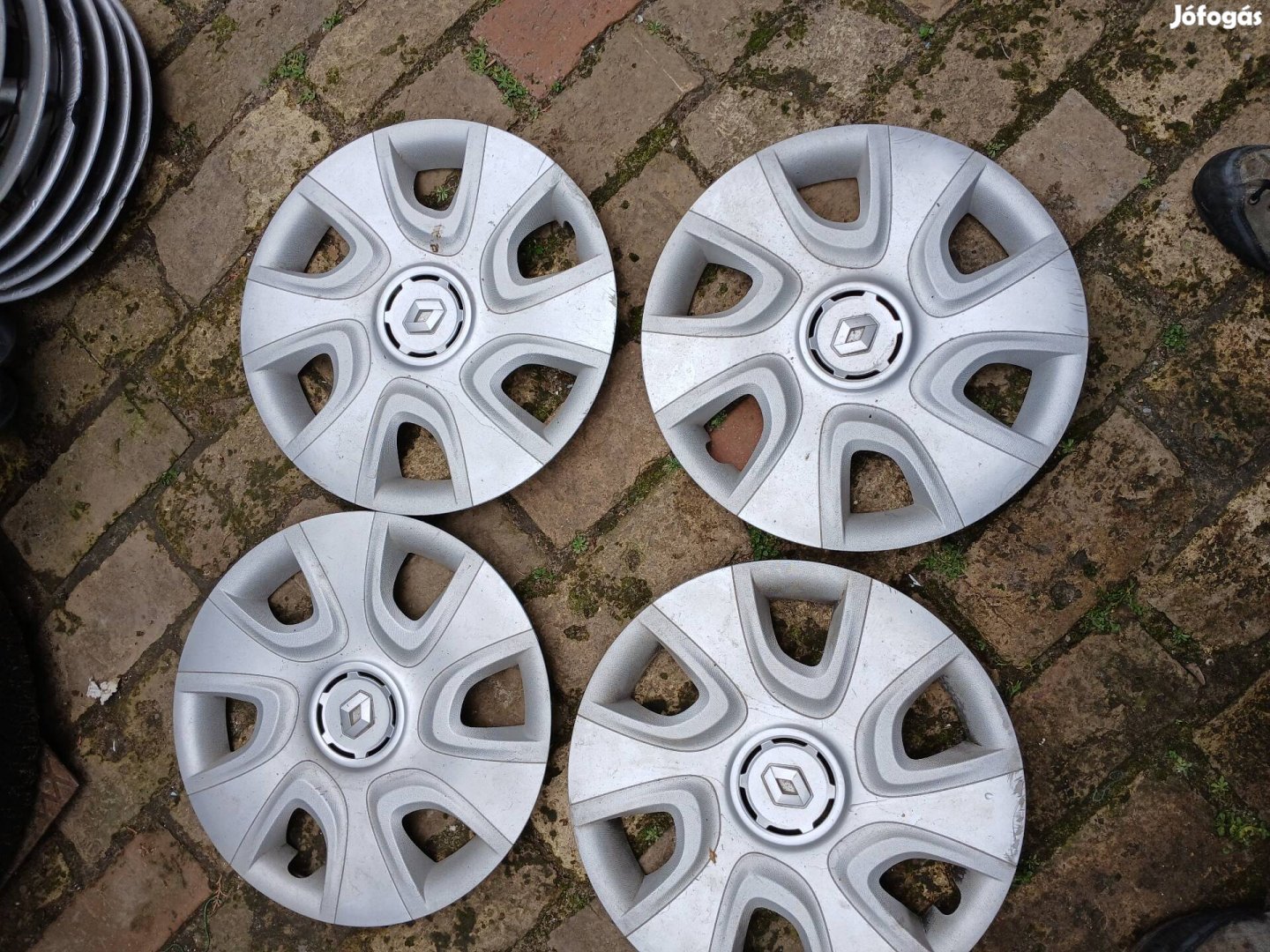 Renault gyári disztárcsa garnitúra 15"eladó.  