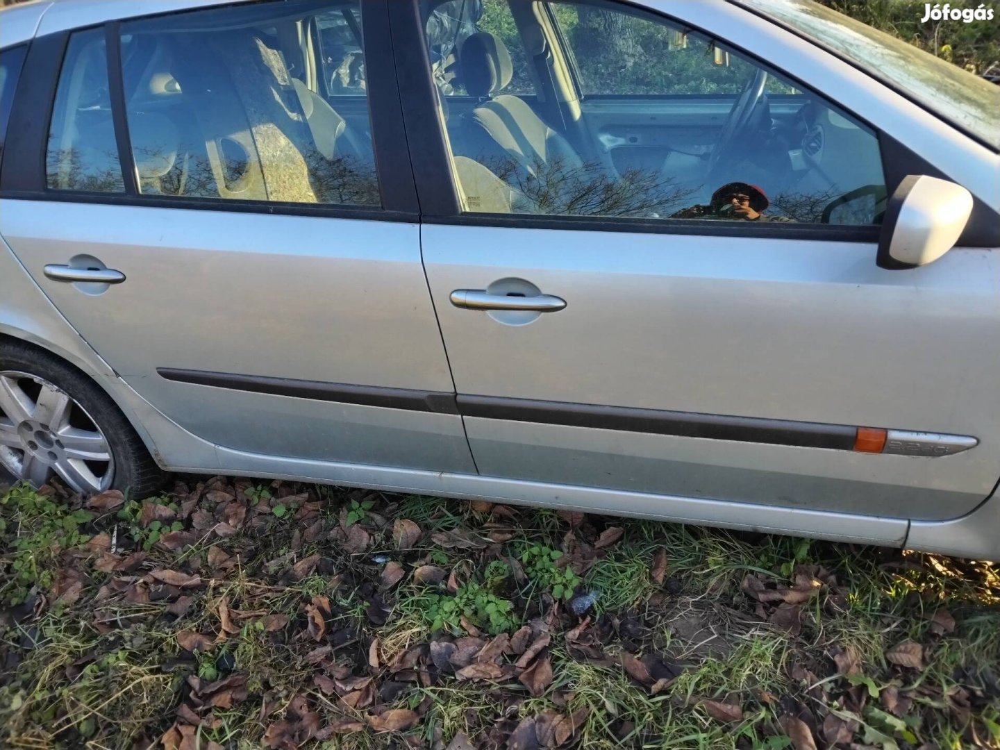 Renault laguna 2.2 dci összes alkatrésze 