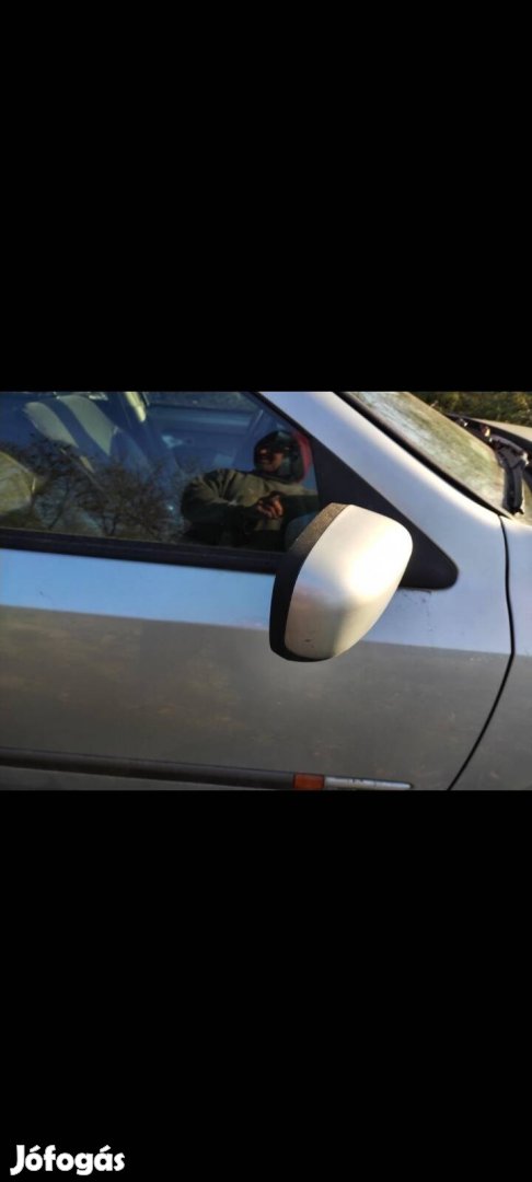 Renault laguna 2.2 dci összes alkatrésze 