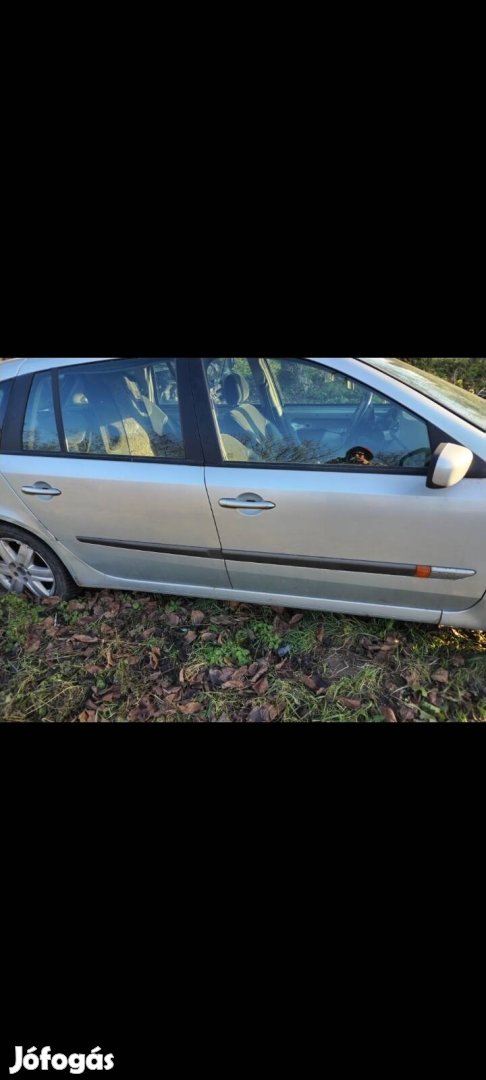 Renault laguna 2.2 dci összes alkatrésze 