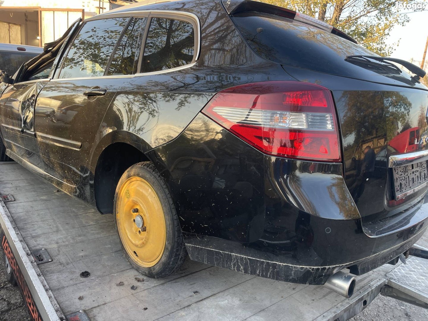 Renault laguna 3 4x4 2.0dci kombi hátsó lökhárító eladó 