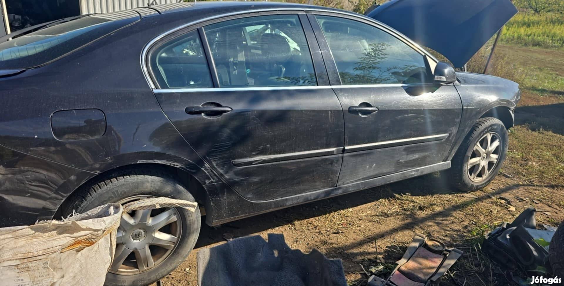Renault laguna minden alkatrésze