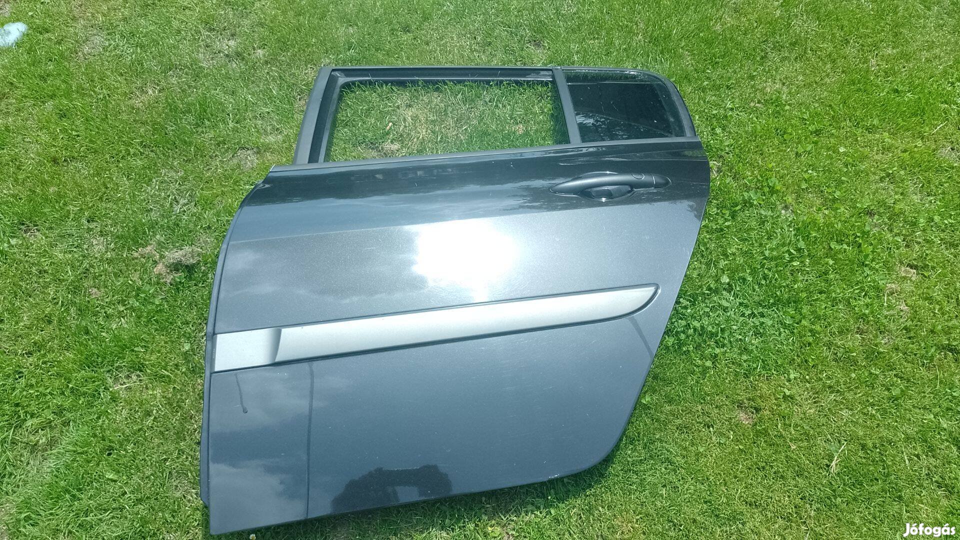 Renault megane 2 5 ajtós bal hátsó ajtó