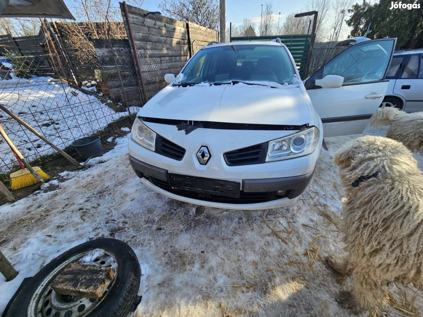 Renault megane 2 fehér motorháztető géptető 15000