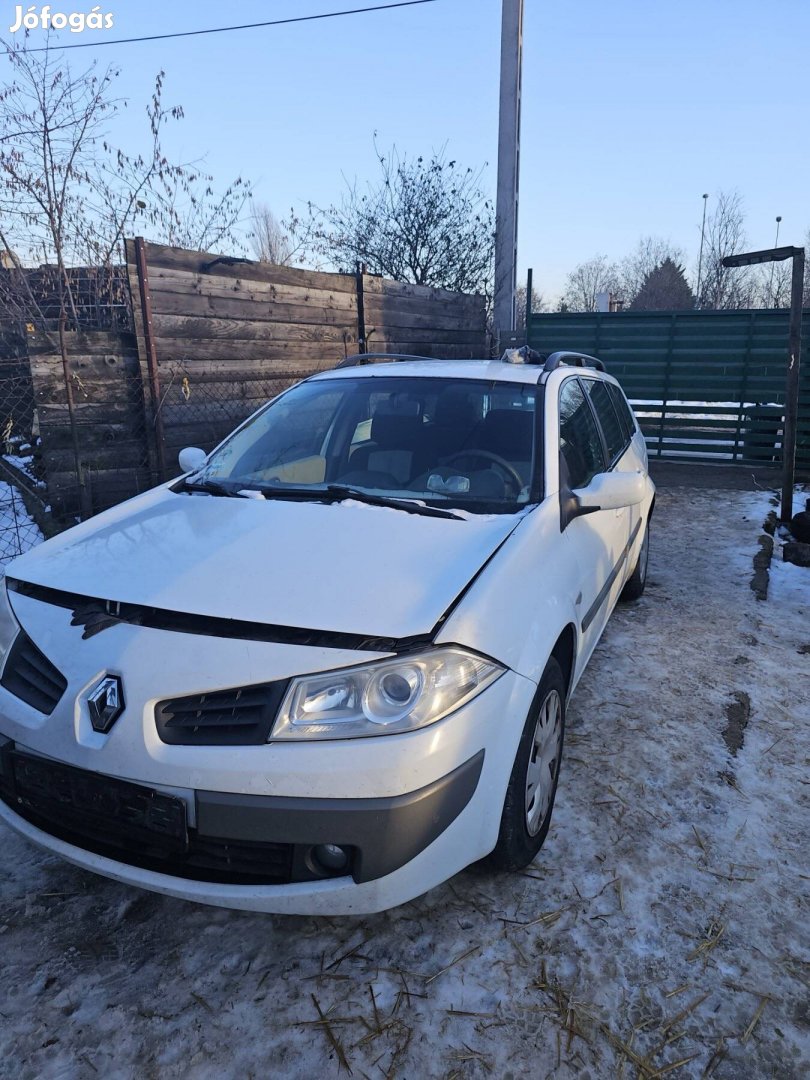 Renault megane 2 fehér motorháztető géptető 15000  