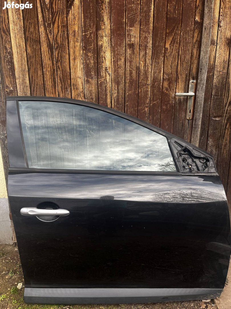 Renault megane  3 jobb első ajtó