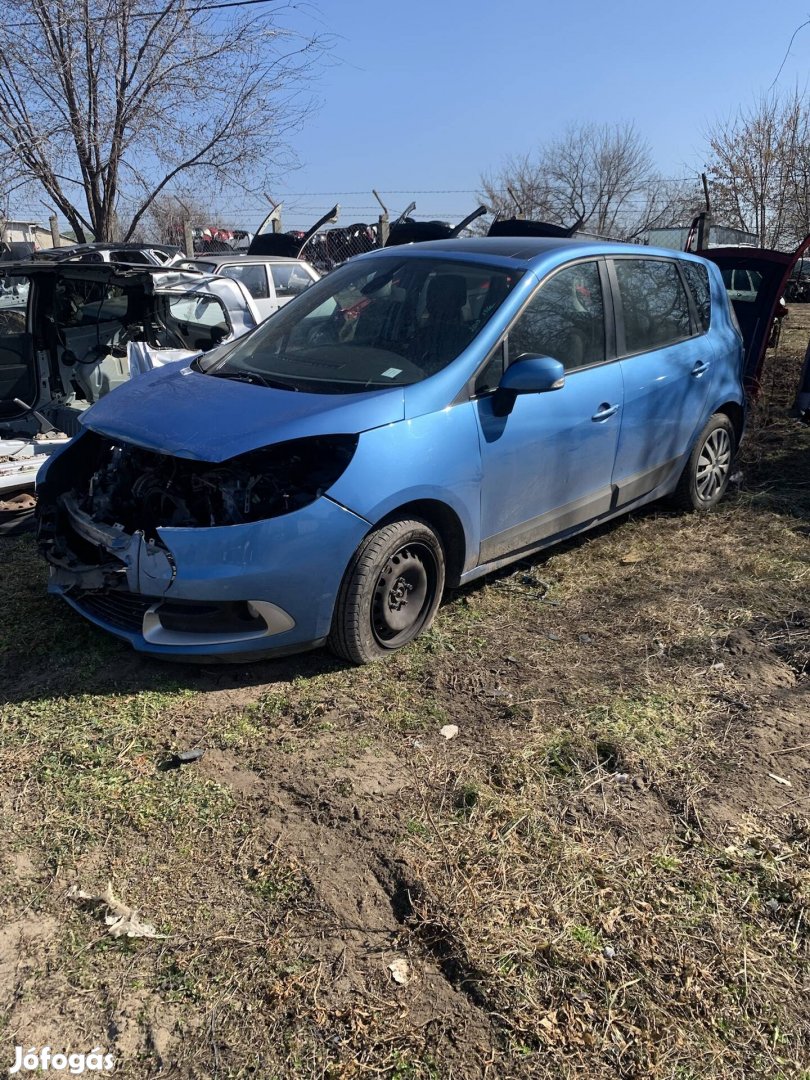 Renault scenic 2012- bontott alkatrész