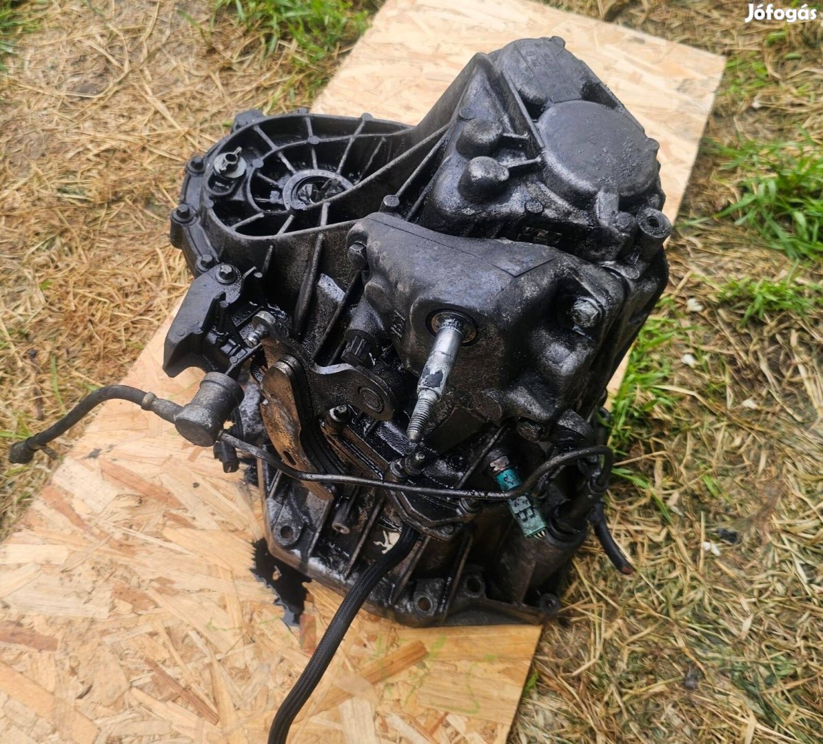 Renault scenic 2 6 sebességes váltó 65000