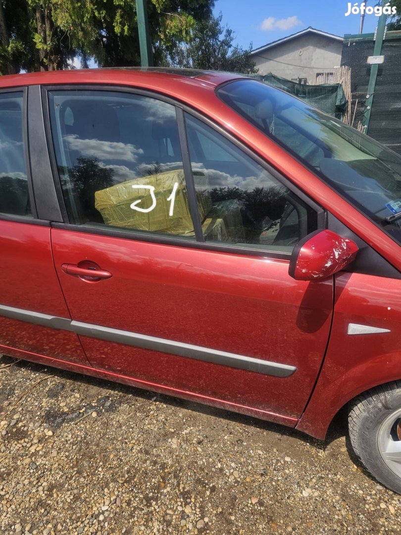 Renault scenic 2 bordó első ajtó 25000
