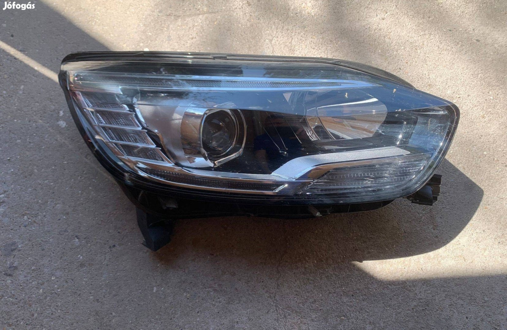 Renault scenic 4 fényszóró jobbos