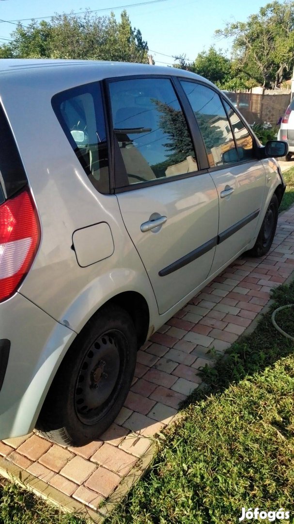 Renault scenic meganec 1,5dci alkatrészek