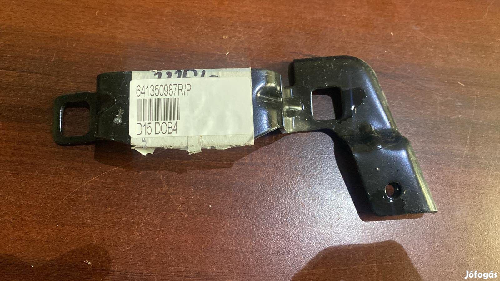 Renault tartó a sárvédőhöz, bal első 641350987R eladó