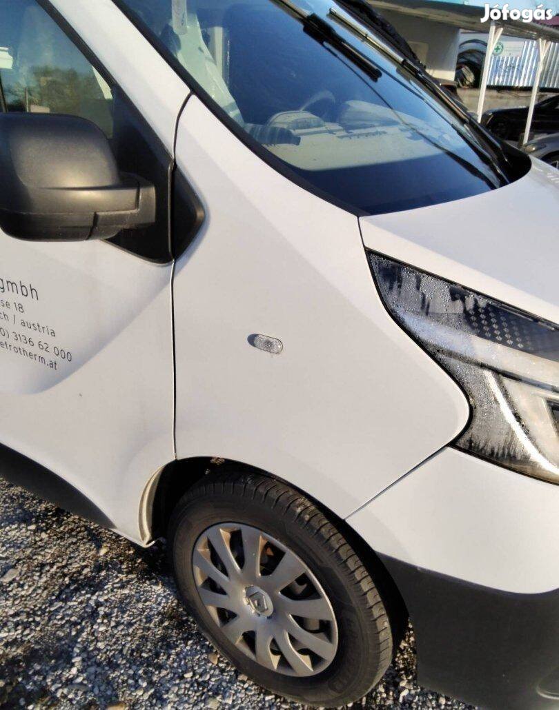 Renault trafic III facelift bontás