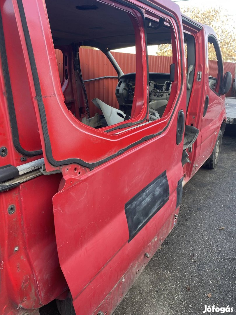 Renault trafic  tolóajtó eladó 