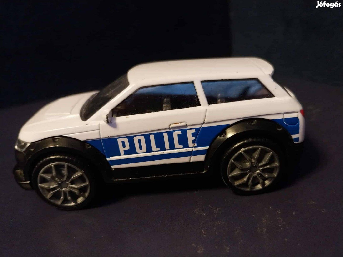 Rendőrautó fém