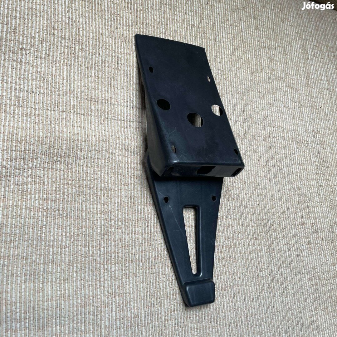 Rendszámtábla tartó univerzális