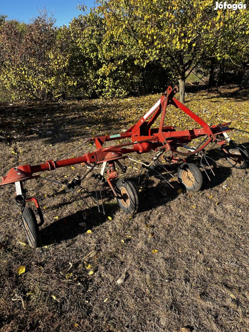 Rendteritő pöttinger rendteritő eladó.