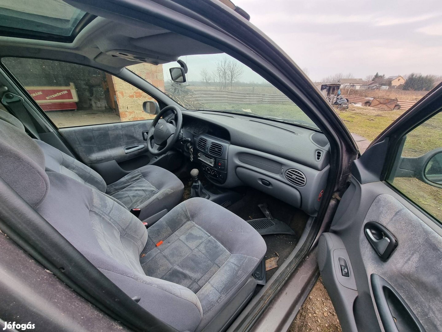 Renult Megane 1.4B Minden Alkatrésze Eladó