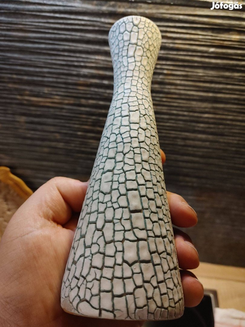 Repesztett mázas kerámia váza kb.21 cm