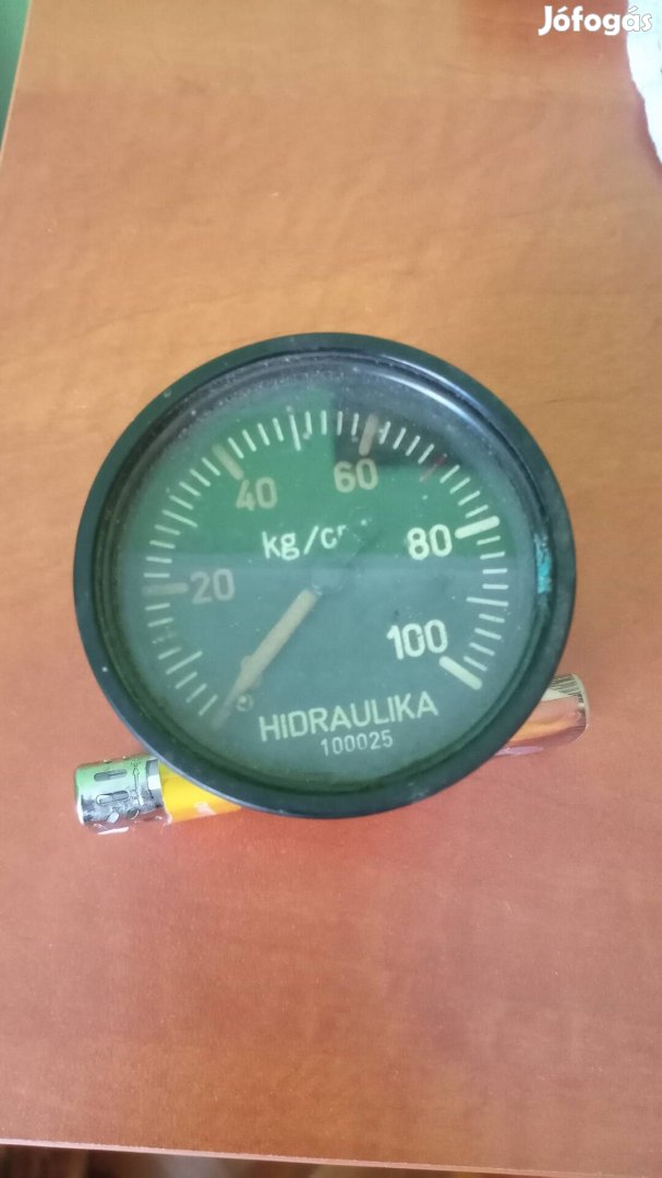 Repülőgép hidraulika műszer 