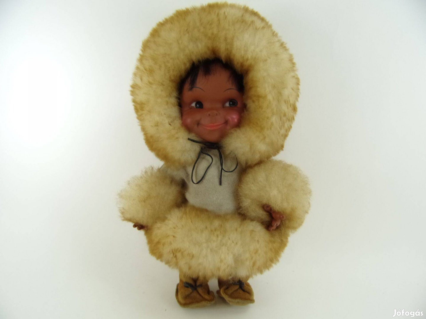Reqal Canada eszkimó játékbaba