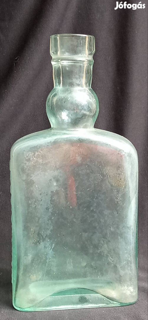 Restitutions fluid régi állatgyógyászati üveg zöldeskék árnyalatú 