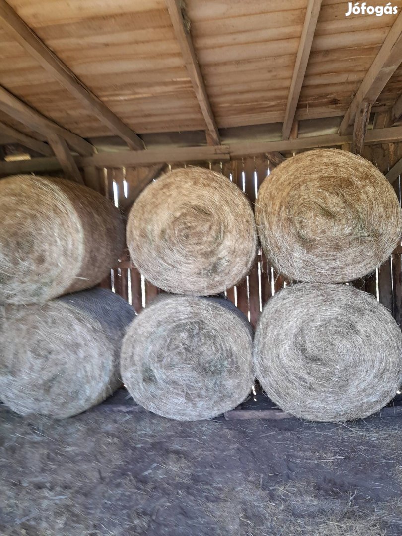 Réti széna eladó