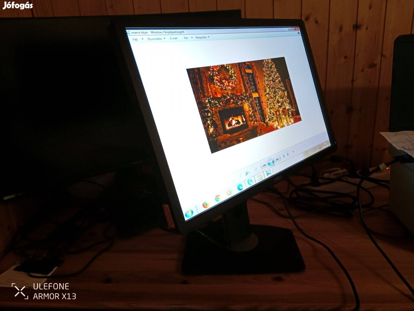 Retro 22" Dell márkájú LCD Monitor /modellsz:P2213f/