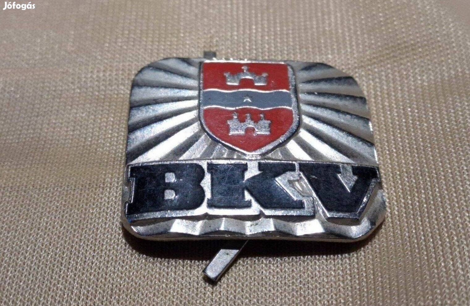 Retro BKV kitűző