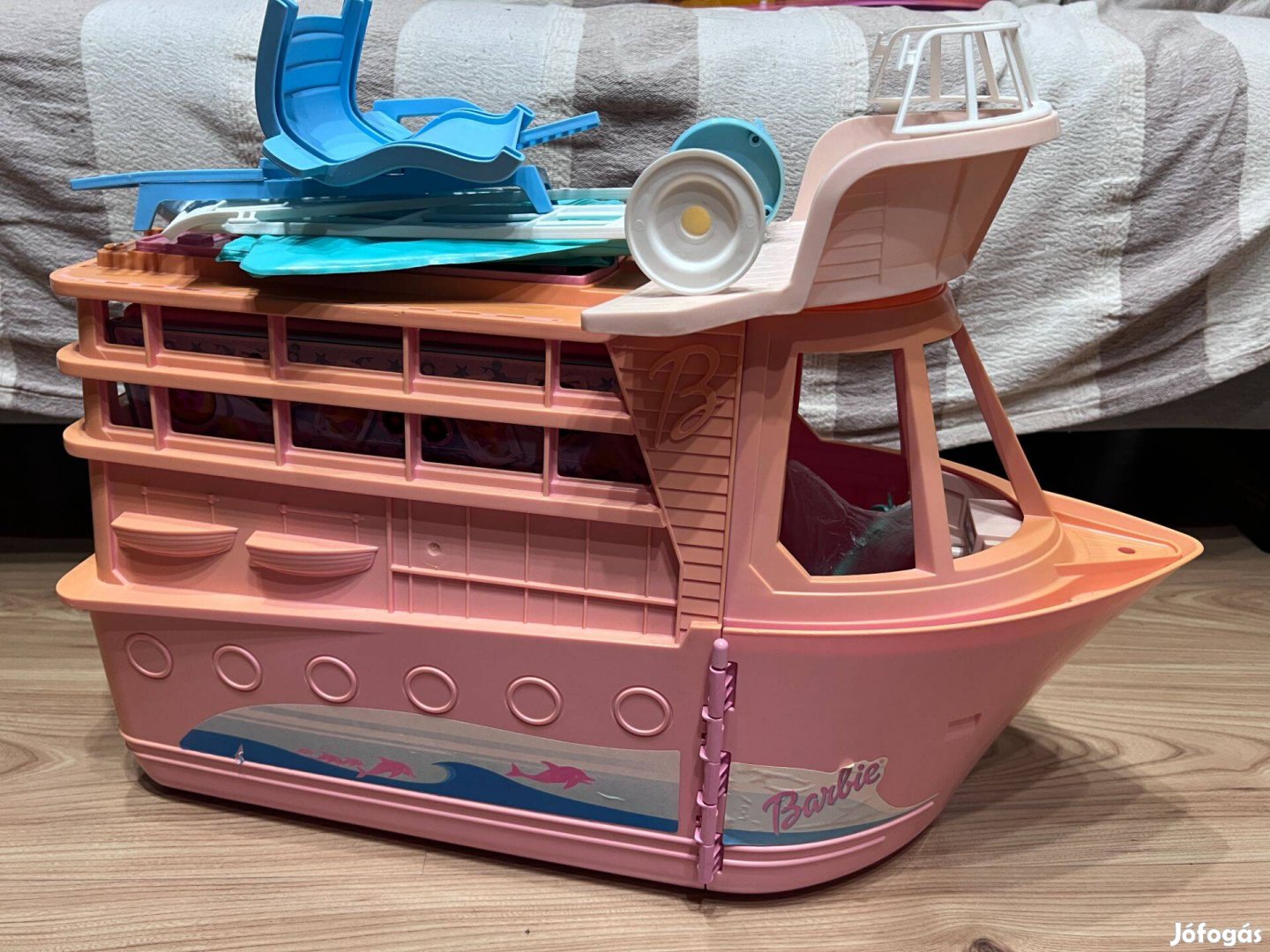 Retro Barbie luxushajó