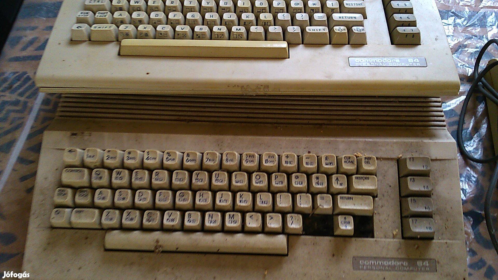 Retro Commodore cuccok eladó