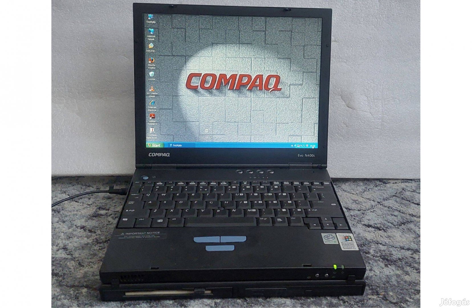 Retro Compaq Evo N400c laptop Pentium III 512MB 20Gb HDD