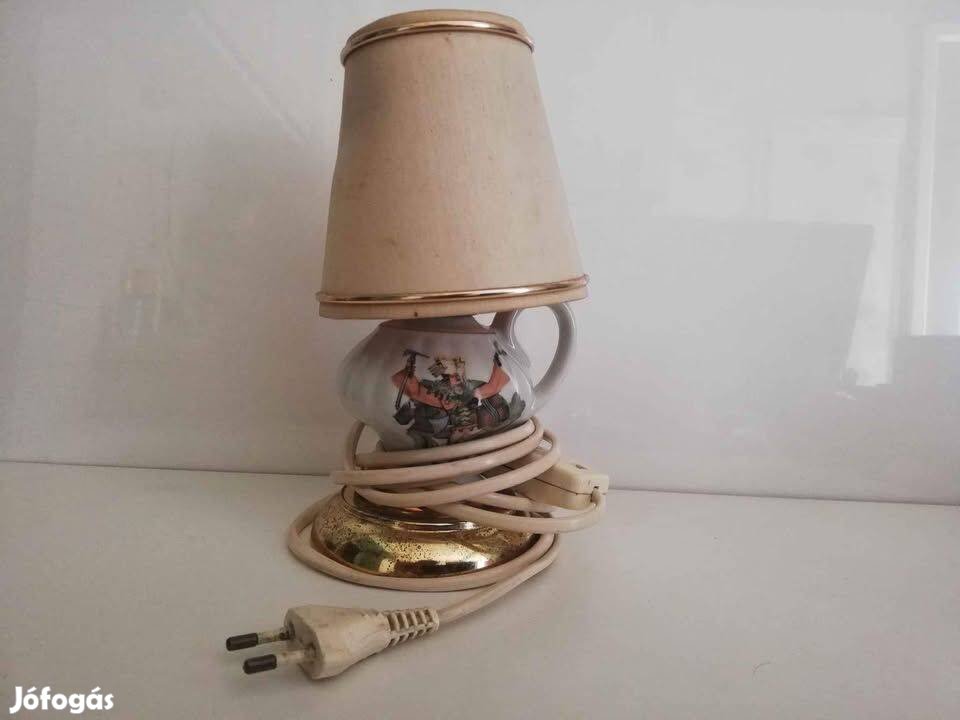 Retro Csehszlovák kislámpa