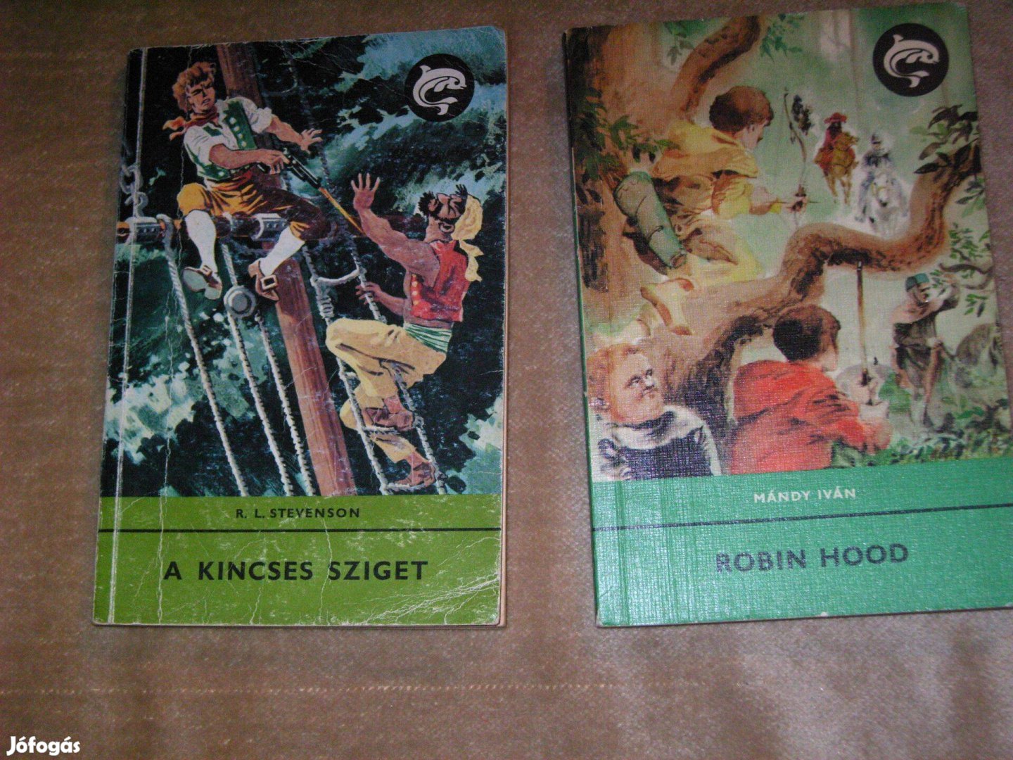 Retró Delfin könyvek. Robin Hood.1980. A Kincses sziget 1983