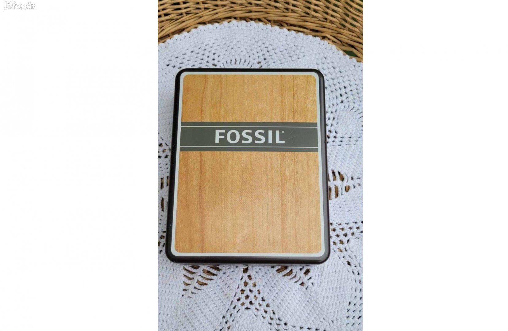 Retró Fossil fém díszdoboz