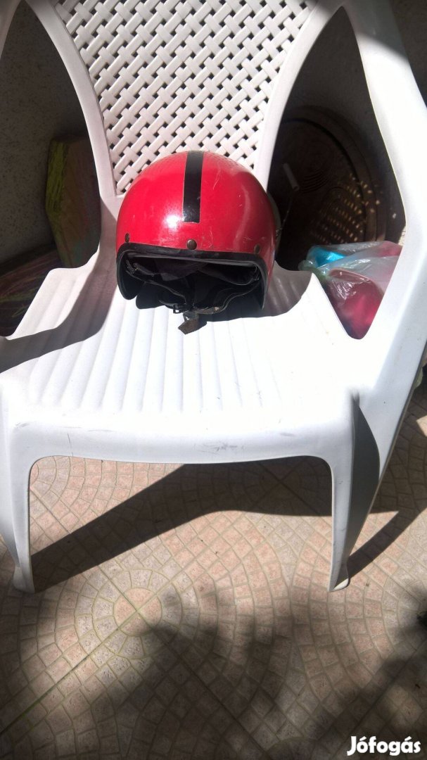 Retró Kiskőrösi Vegyes Ktsz. bukósisak