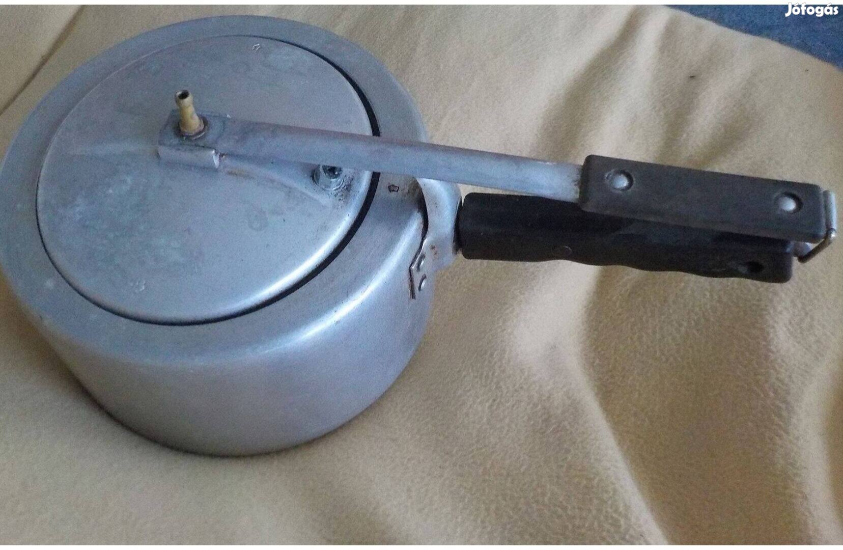 Retró Kukta 4 literes eladó, Érden