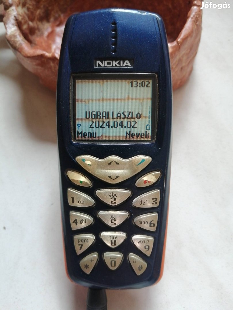 Retro Nokia 3510i kártyafüggetlen mobiltelefon. 