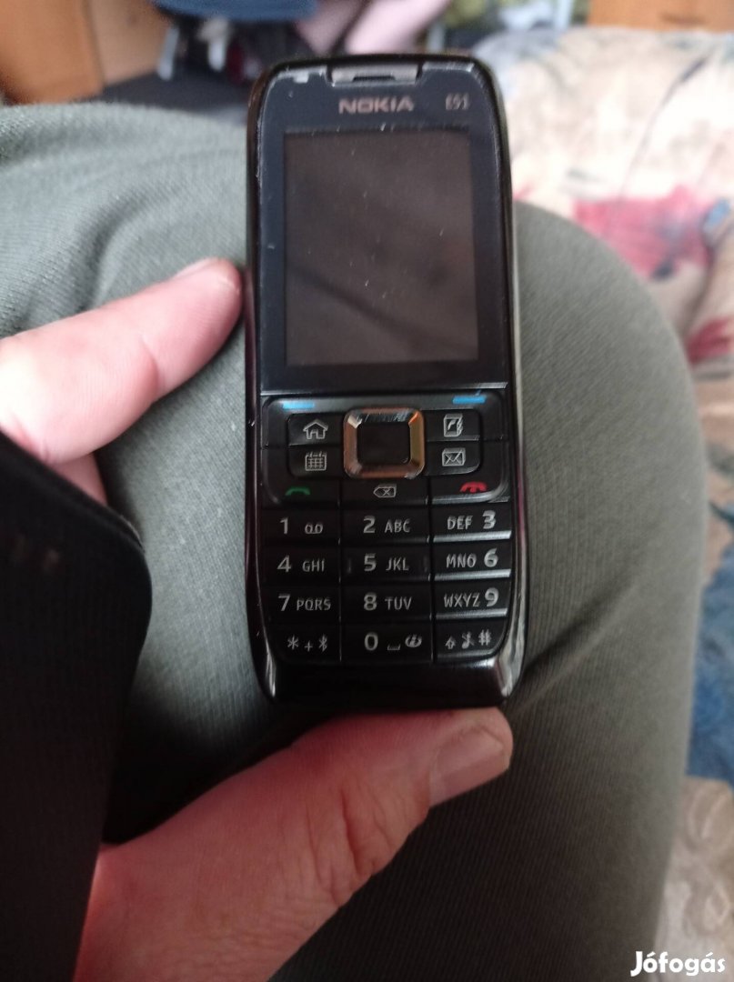 Retro Nokia E51 mobil. Donornak.