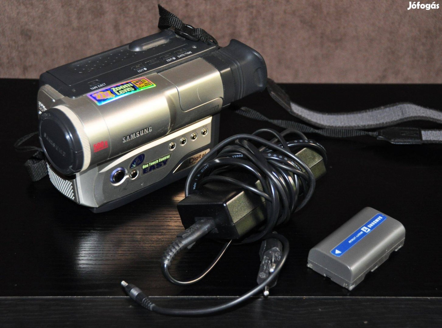 Retro Samsung camcorder, kamera ,VP-W60 tip. működik !