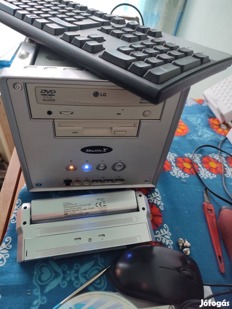 Retro Shuttle X - Itx Media Center